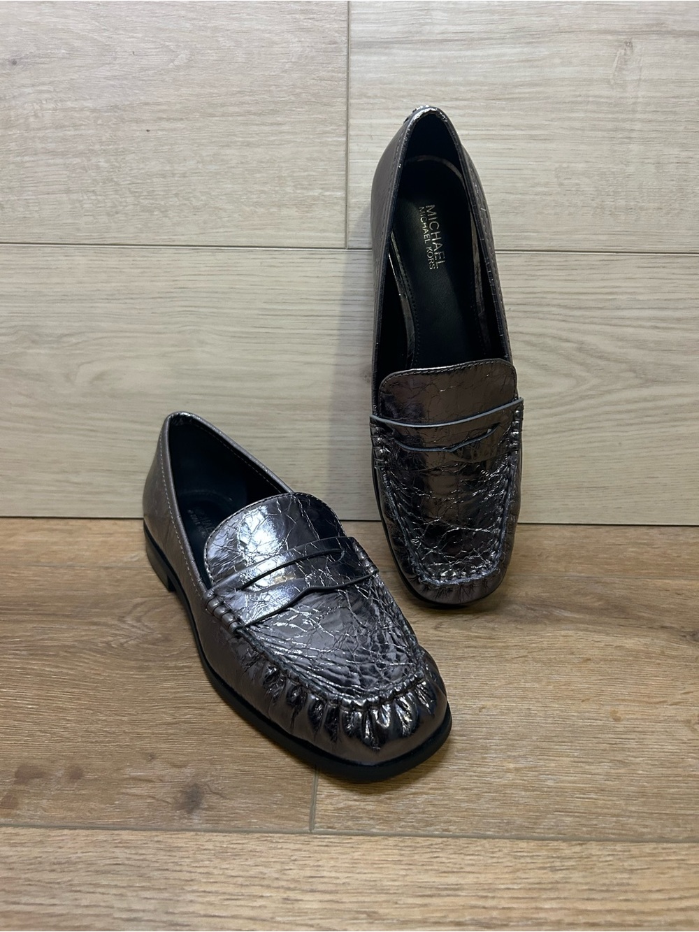 Michael Kors Carlson Crackled Patent Leather Loafer Size 7M